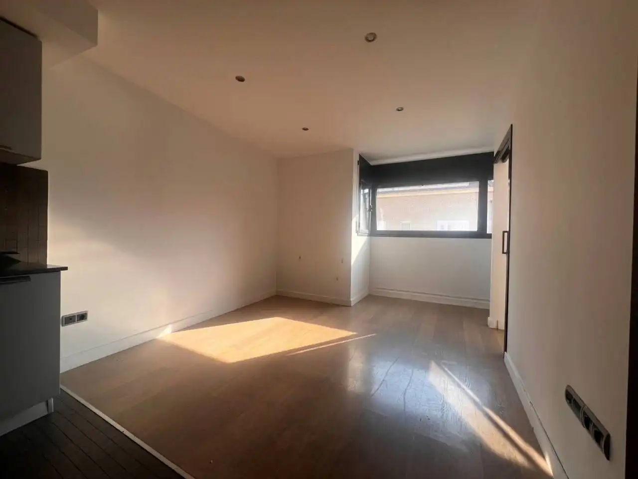 Schlafzimmer von Wohnung zur Miete in Sant Vicenç de Castellet mit Heizung, Parkett und Balkon