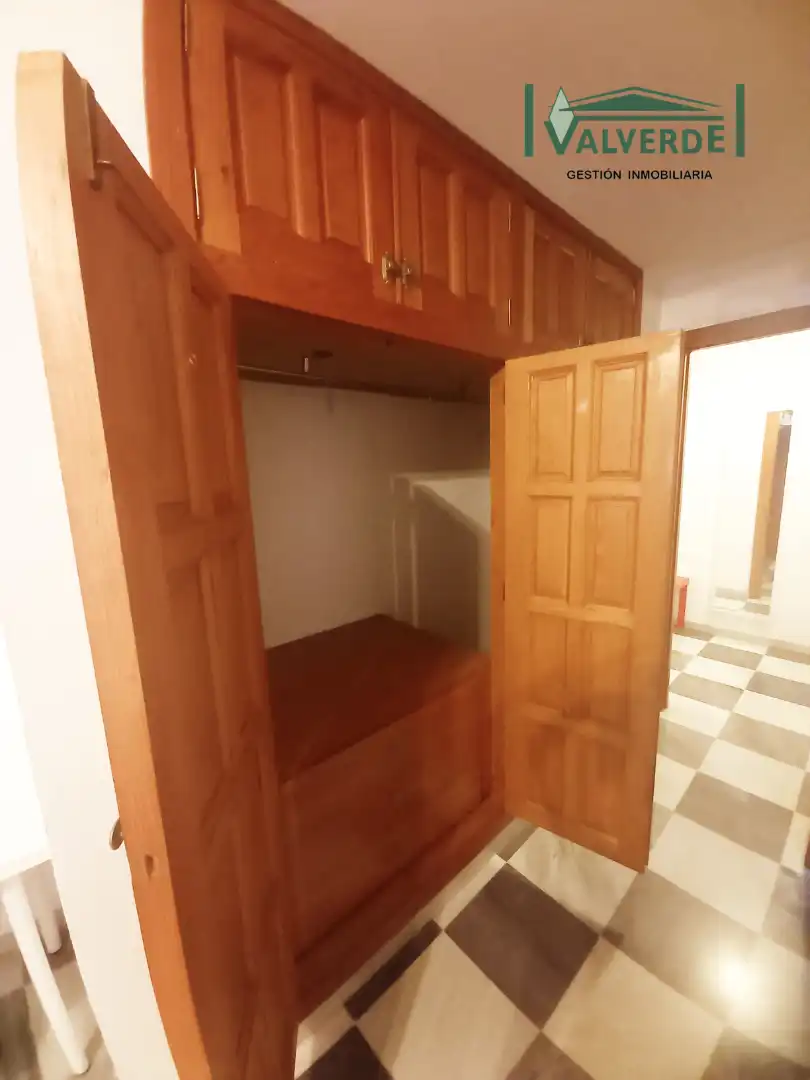 Apartments for rent in Granada  with Air Conditioner, Heating and Furnished