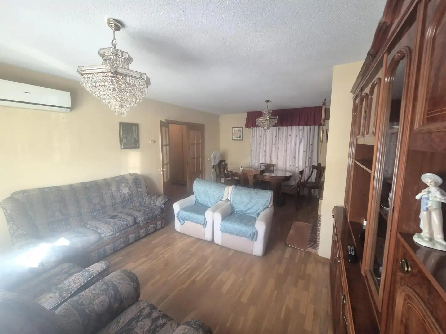 Sala de estar de Casa adosada en venta en Navalcarnero con Aire acondicionado, Calefacción y Terraza