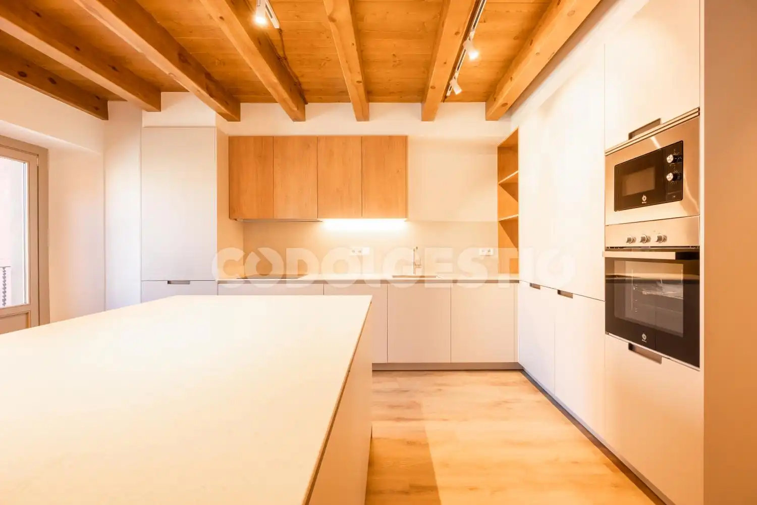 Kitchen of Flat for rent in Vic
