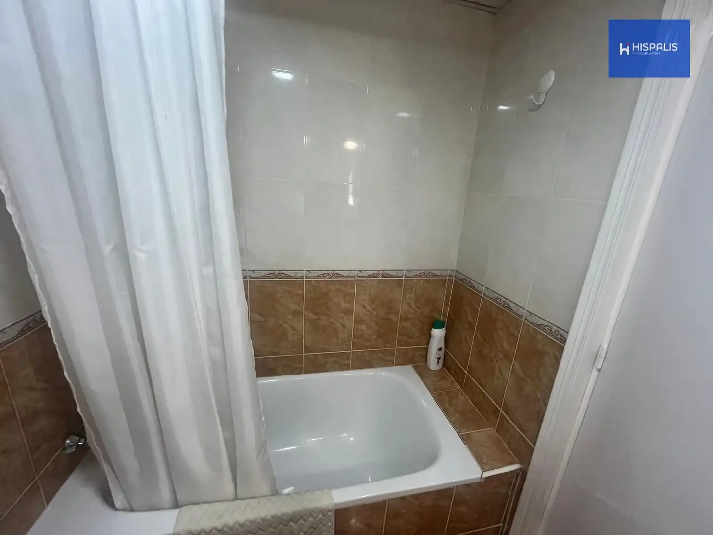 Baño de Estudio de alquiler en Sevilla con Amueblado