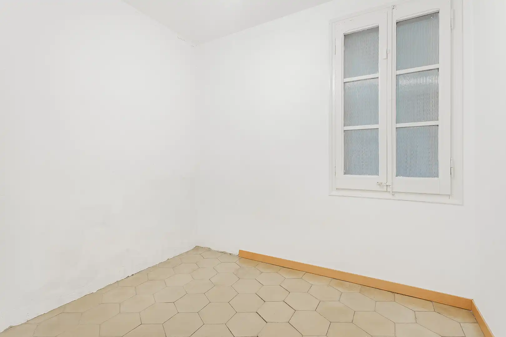 Bedroom of Flat for sale in Barcelona
