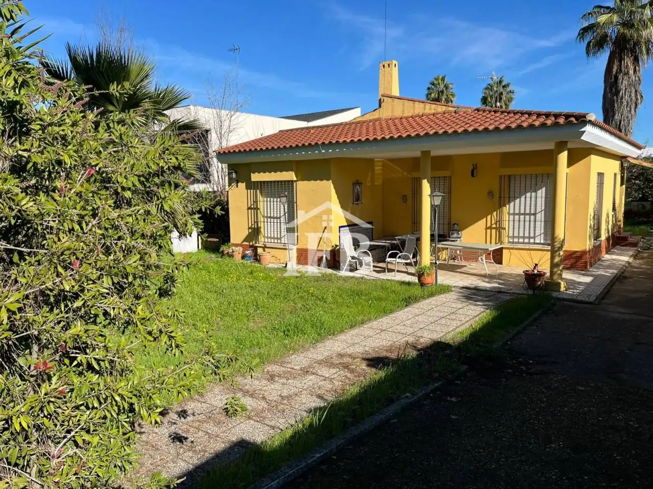 Vista exterior de Casa o chalet en venta en Badajoz con Aire acondicionado, Calefacción y Jardín privado