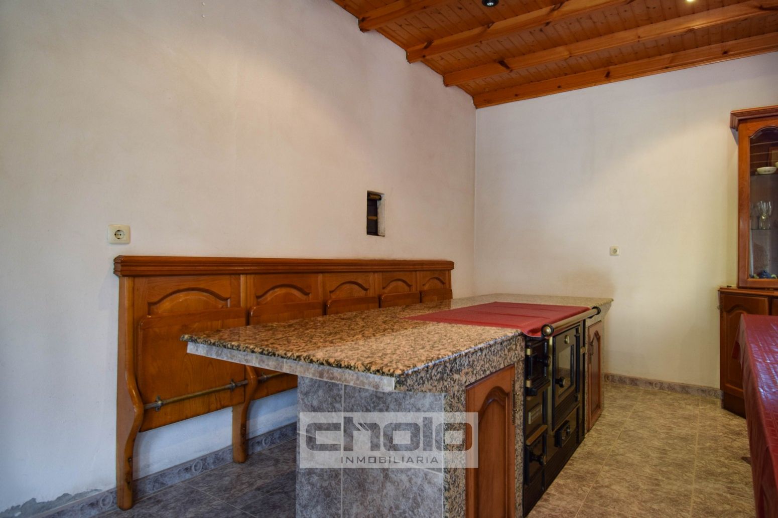 Cuina de Casa adosada en venda en Palas de Rei amb Calefacció, Terrassa i Moblat