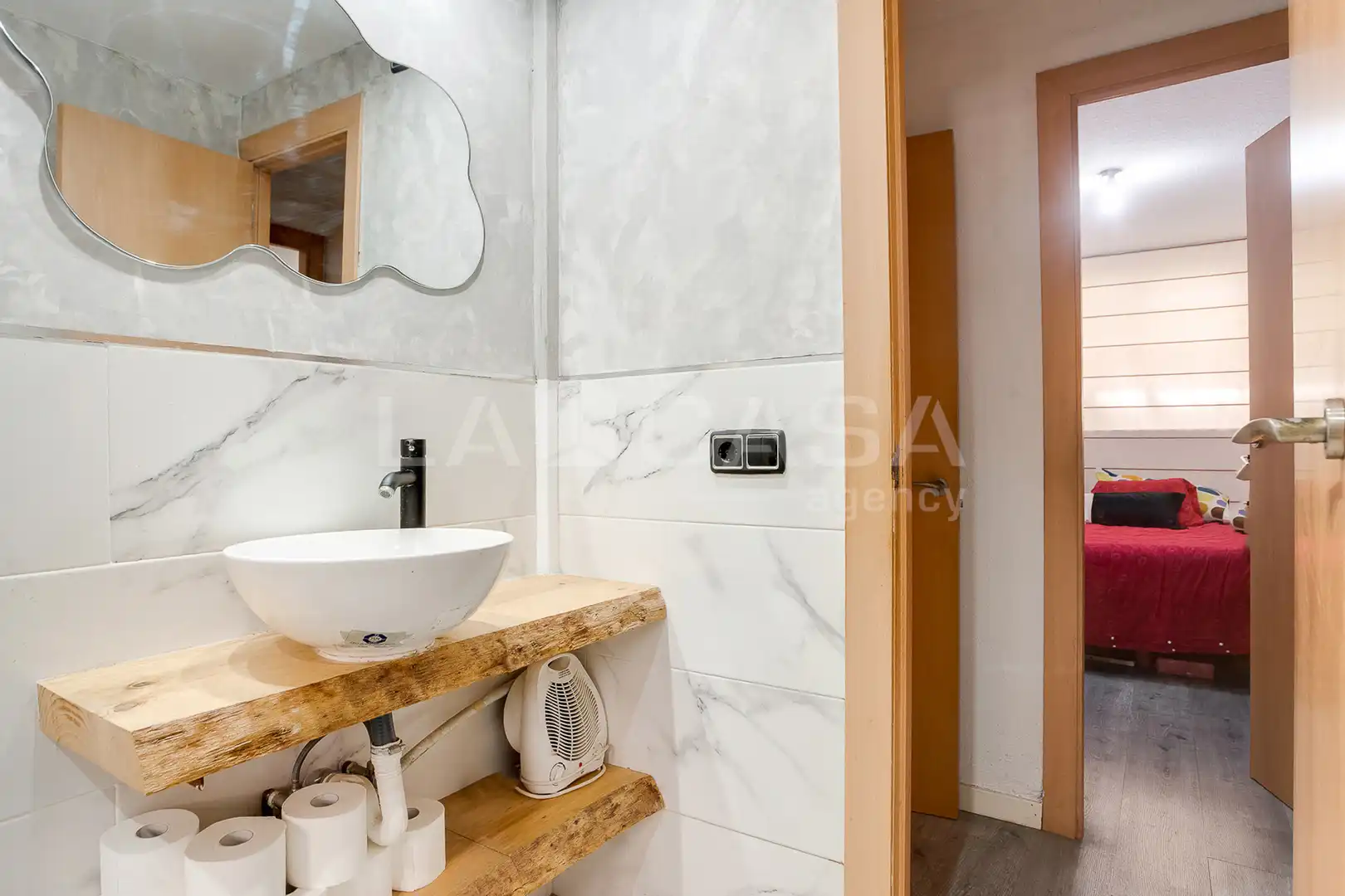 Baño de Planta baja en venta en L'Hospitalet de Llobregat con Horno
