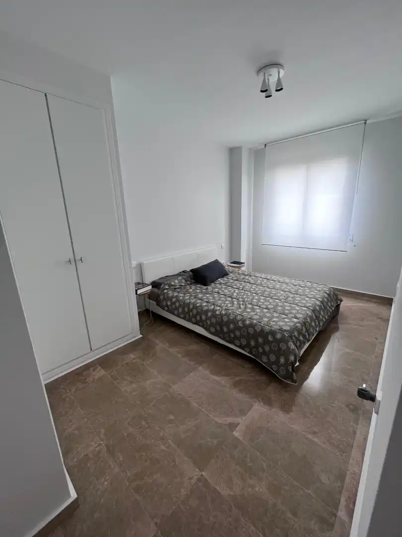 Schlafzimmer von Wohnung zum Verkauf in Valencia mit Klimaanlage, Heizung und Balkon