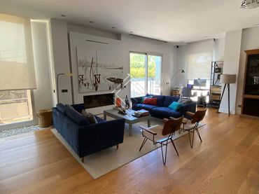 Casa pareada con piscina en venta en Fuencarral - El Pardo