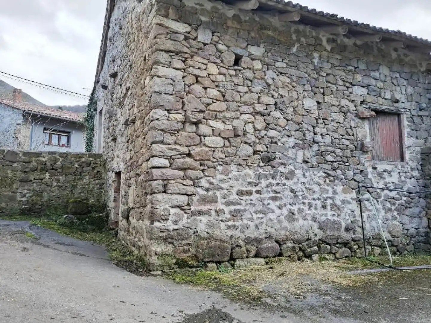 Vista exterior de Casa adosada en venta en Los Tojos  con Jardín privado y Trastero
