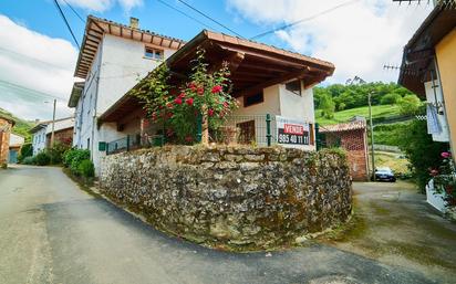 Vista exterior de Finca rústica en venda en Llanes amb Terrassa