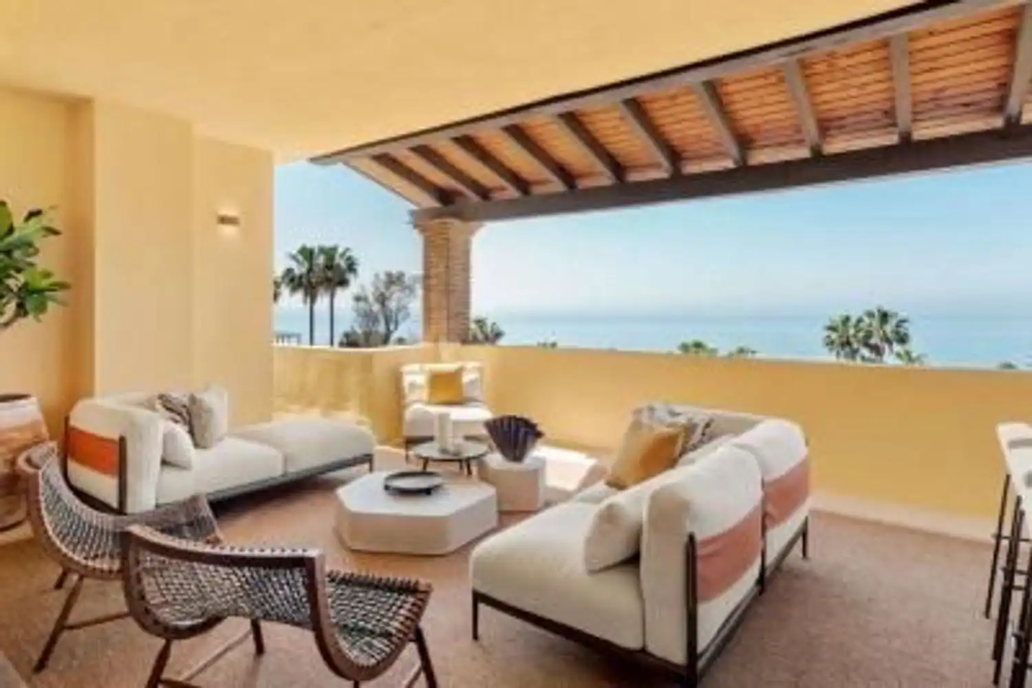Apartamento con piscina en venta en Marbella Centro