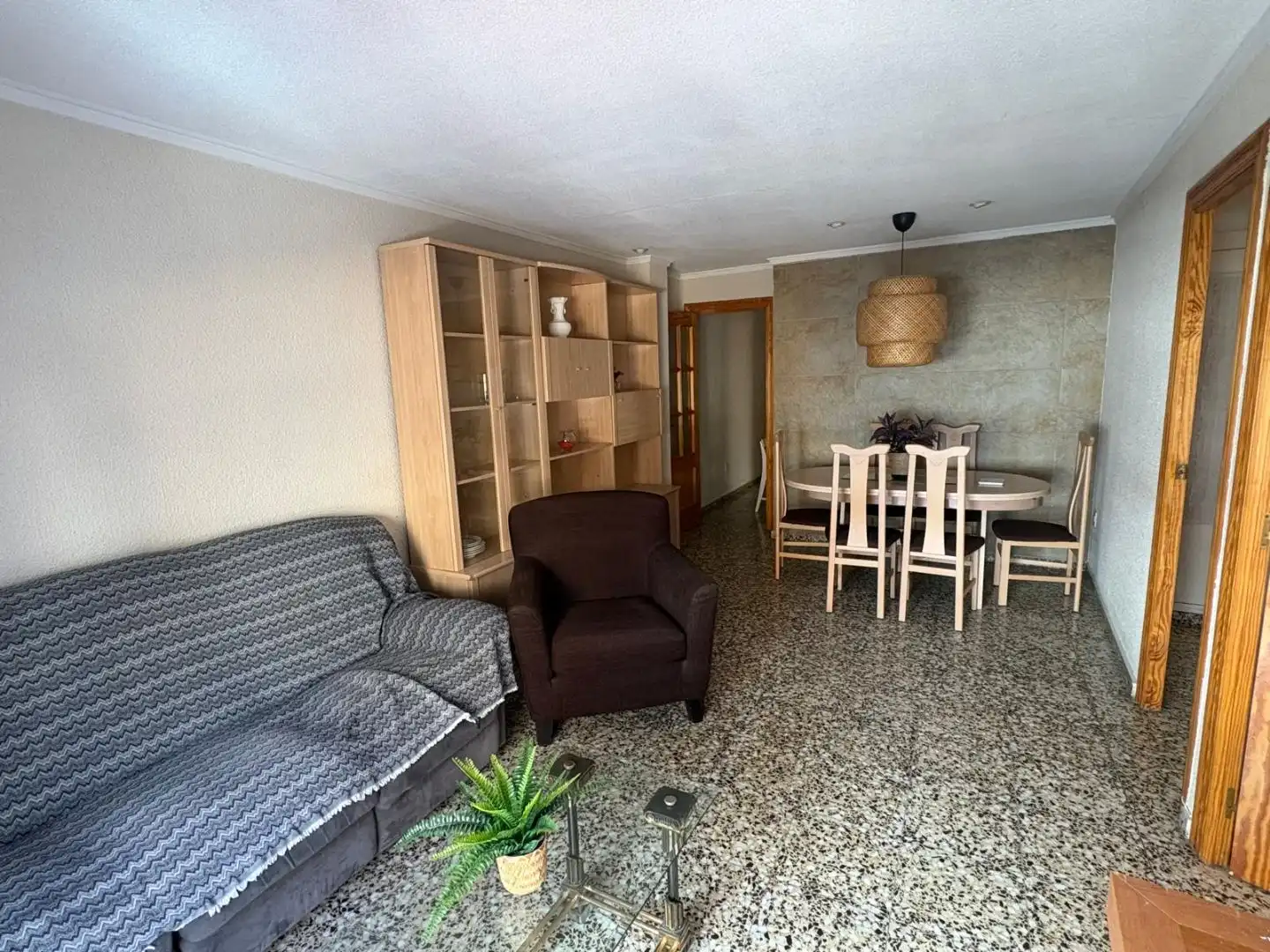 Living room of Flat for sale in Elda  with Terrace and Balcony