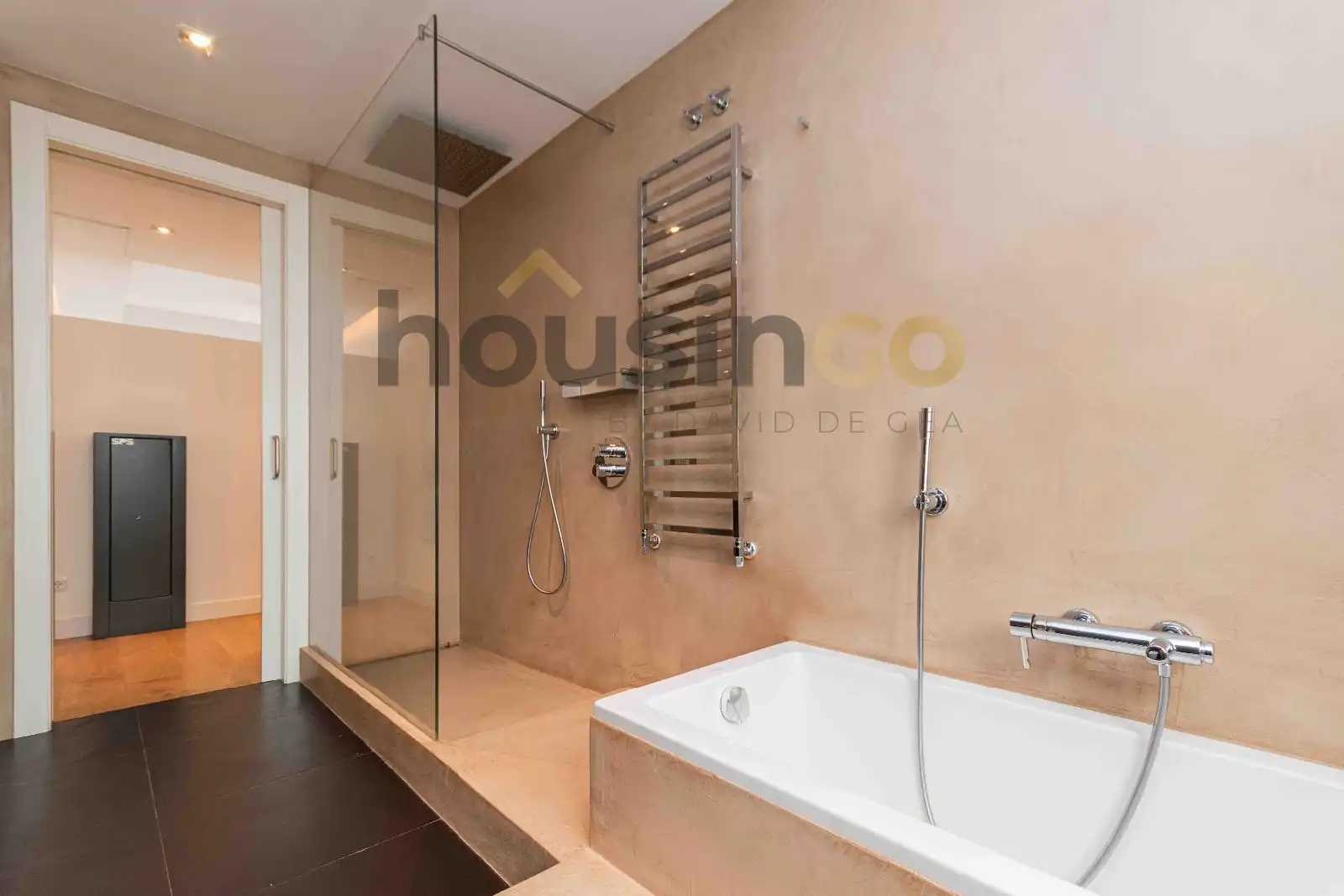 Bathroom of Flat for rent in Madrid  with Air Conditioner, Heating and Terrace