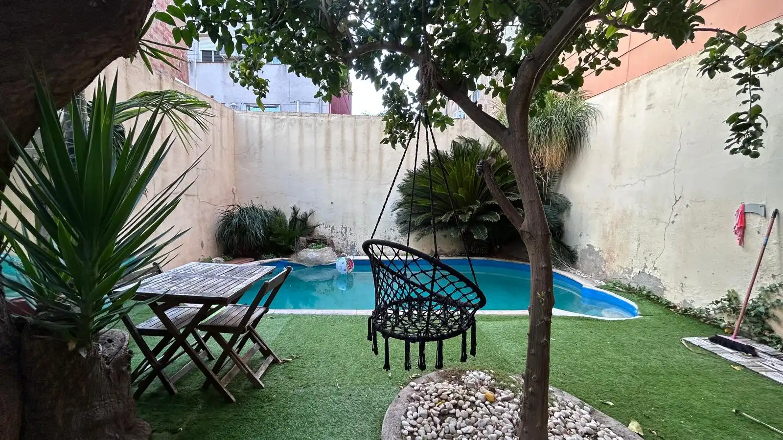 Swimming pool of Detached homes for sale in Cornellà de Llobregat  with Terrace
