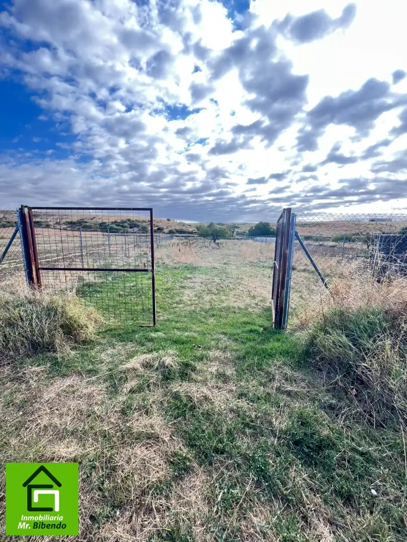 Land for sale in Almaraz de Duero, Zamora