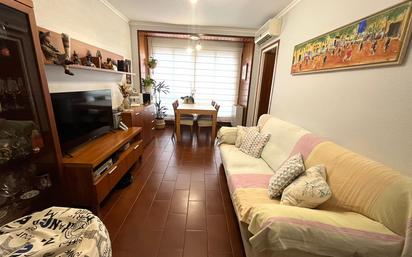 Living room of Flat for sale in L'Hospitalet de Llobregat  with Balcony