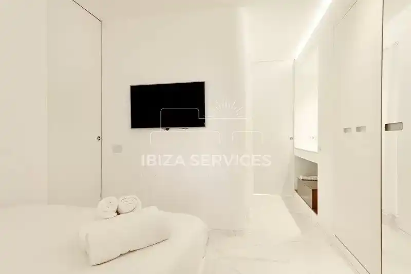 Appartamento con piscina in affitto a Marina Botafoc - Platja de Talamanca, imagen 7
