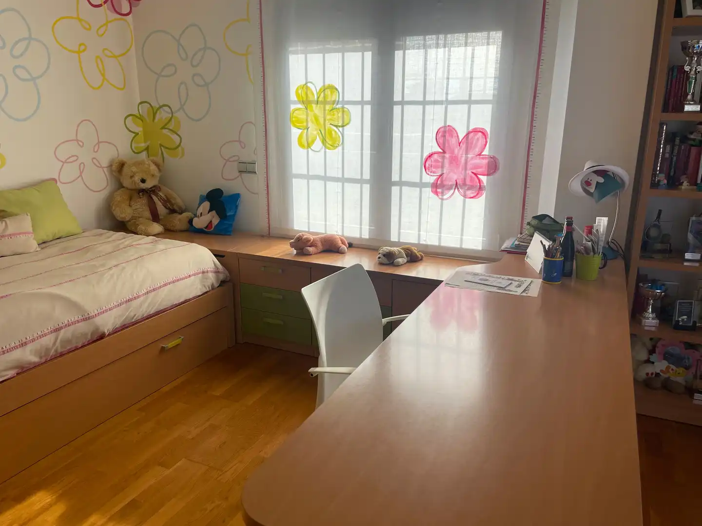 Dormitori de Casa o xalet en venda en Orihuela amb Aire condicionat, Jardí privat i Parquet