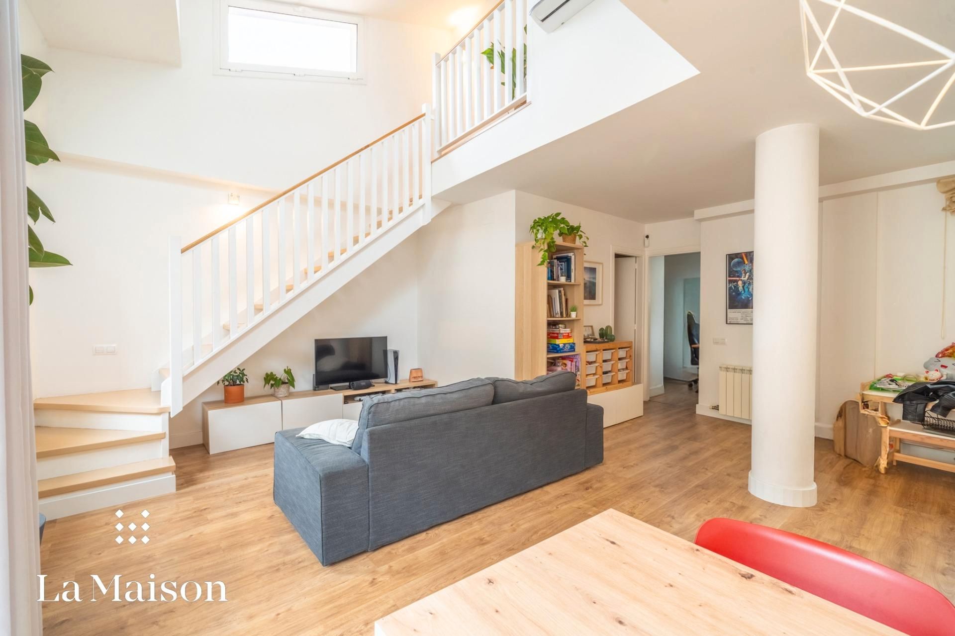 Living room of Duplex for sale in Sant Andreu de Llavaneres  with Air Conditioner, Heating and Community pool