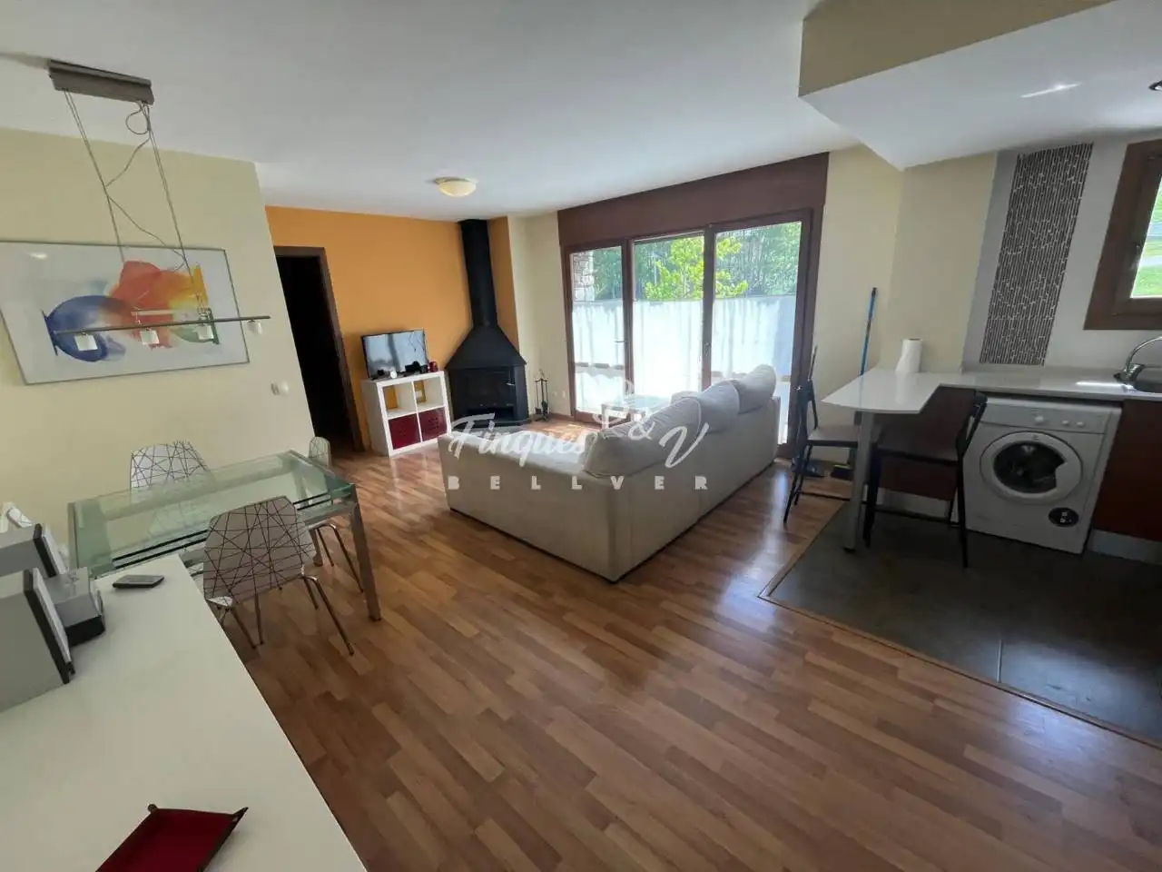 Sala de estar de Piso en venta en Alp con Calefacción, Parquet y Trastero