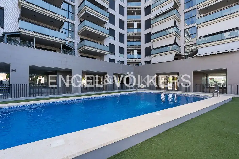 Piscina de Pis de lloguer en Sagunto / Sagunt amb Aire condicionat, Calefacció i Parquet