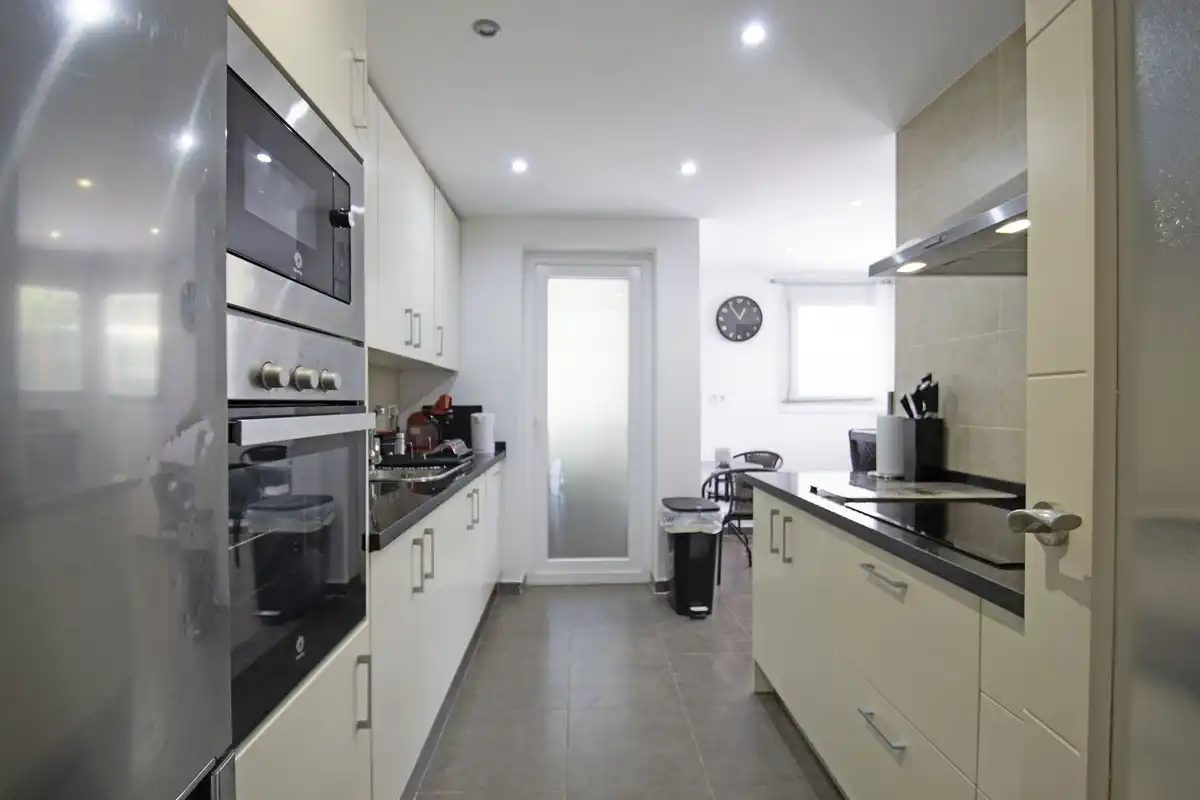 Appartement compact avec piscine à vendre à La Alcaidesa, imagen 4