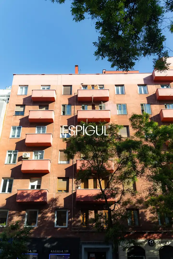 Außenansicht von Dachboden zum Verkauf in Madrid mit Klimaanlage, Heizung und Terrasse