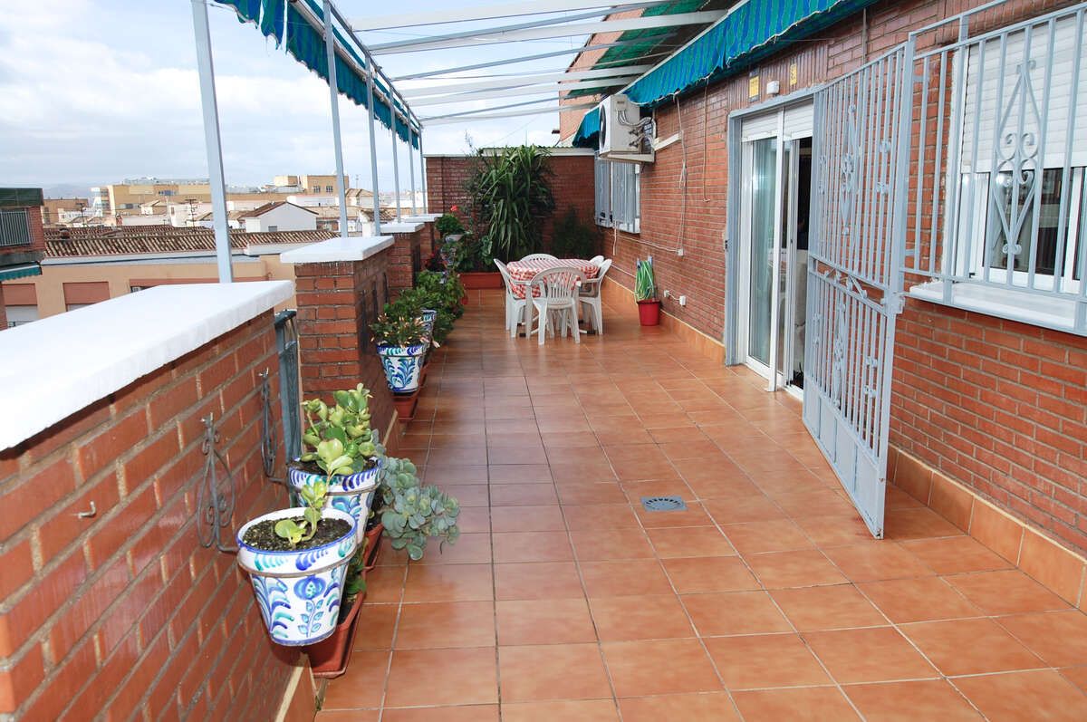 Terrassa de Pis en venda en  Granada Capital amb Aire condicionat, Calefacció i Terrassa