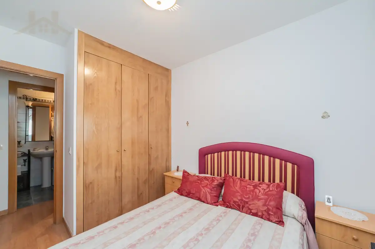 Bedroom of Flat for sale in Pinto  with Air Conditioner, Heating and Storage room