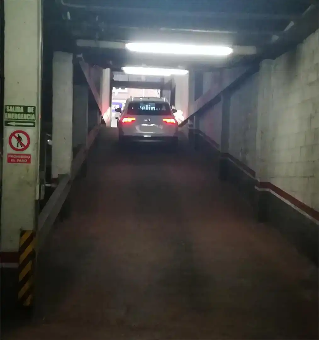 Parkplatz von Garage zum Verkauf in León Capital 