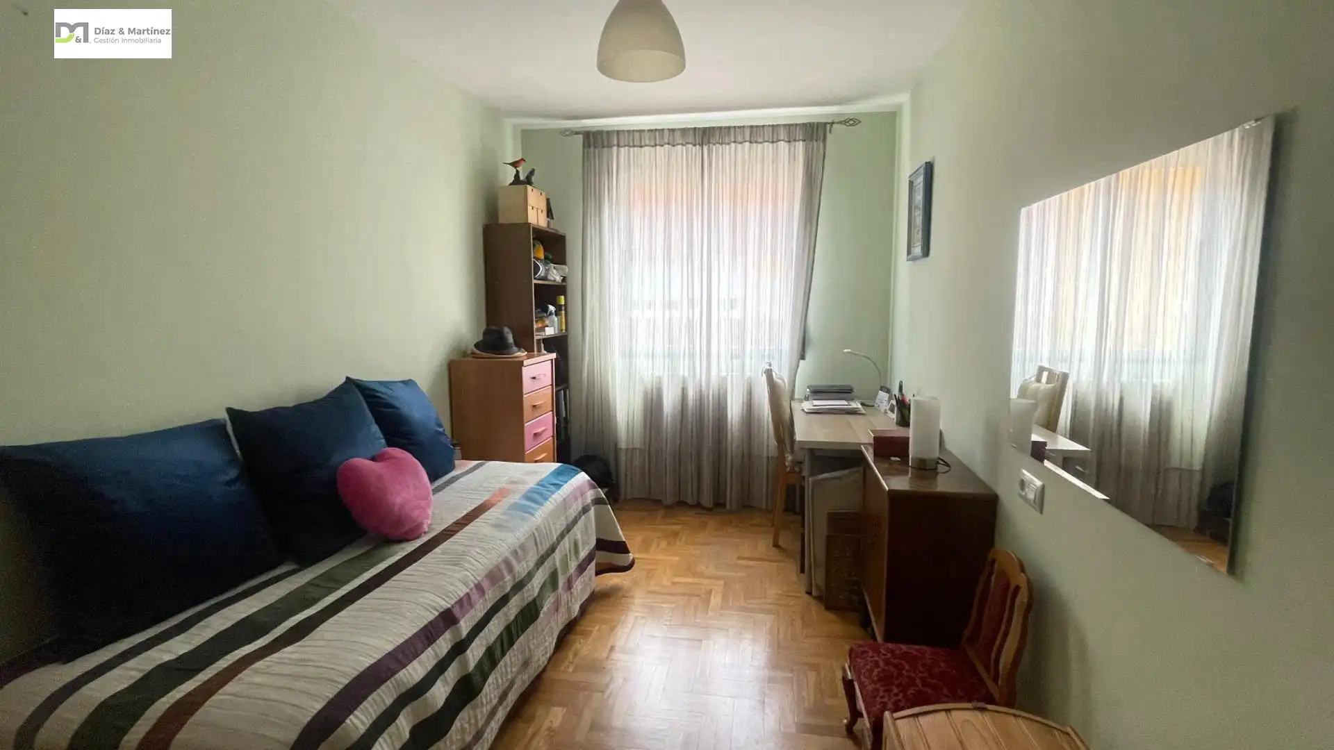 Dormitori de Pis en venda en San Andrés del Rabanedo amb Calefacció, Parquet i Traster