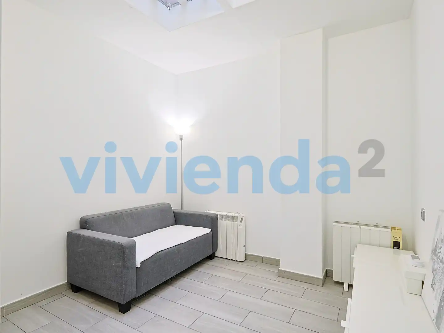 Sala d'estar de Pis en venda en Madrid amb Calefacció i Moblat