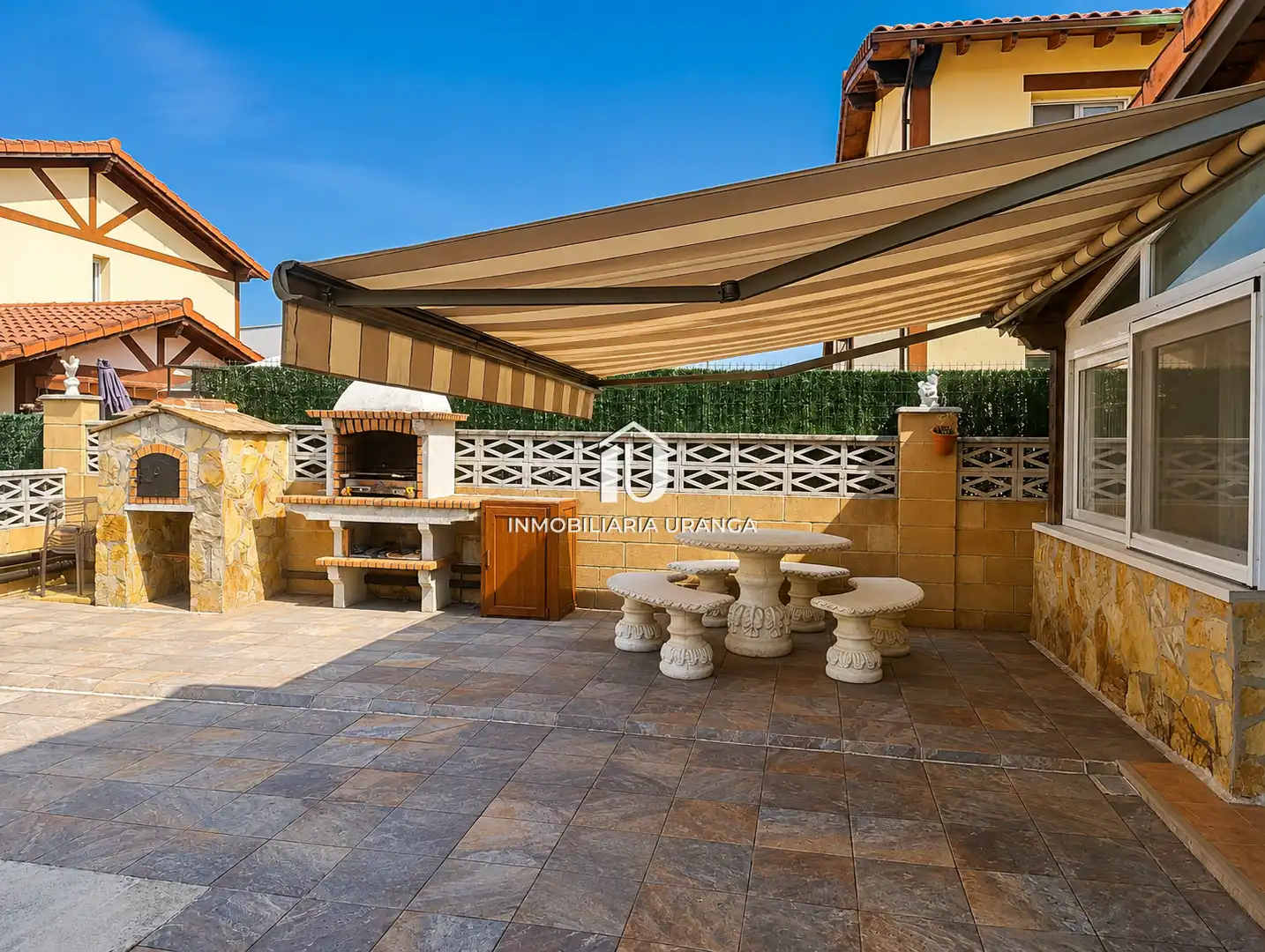 Terraza de Casa o chalet en venta en Voto con Calefacción, Jardín privado y Piscina