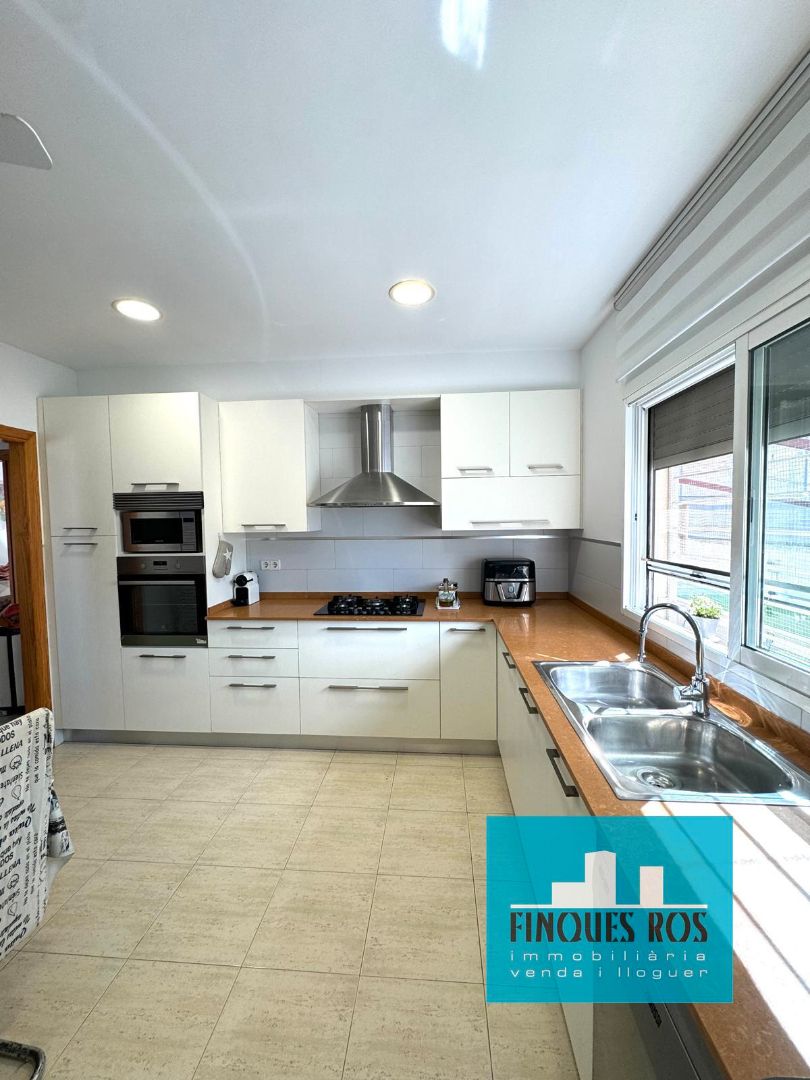 Cocina de Casa o chalet en venta en Vinaròs con Aire acondicionado, Calefacción y Jardín privado