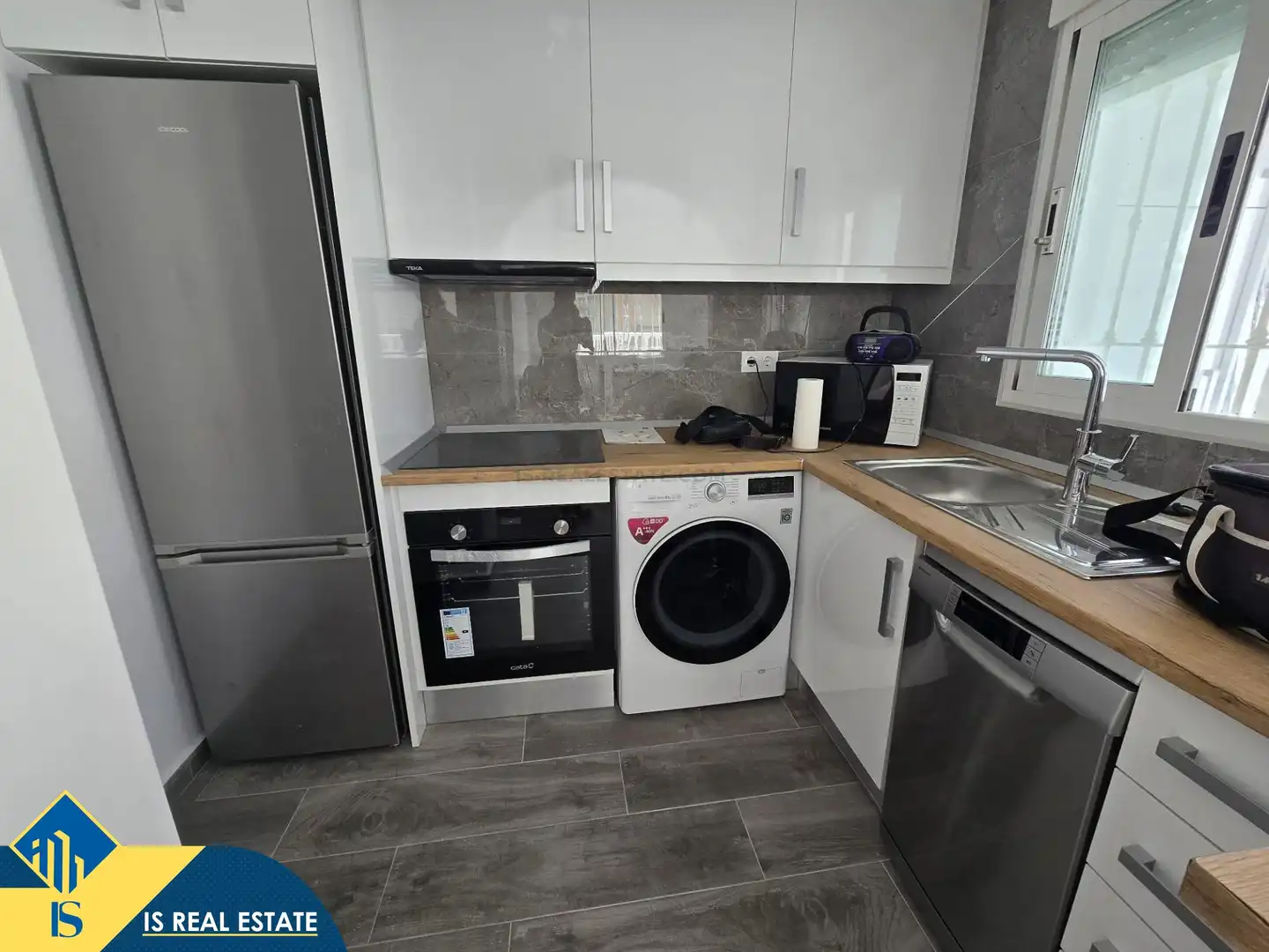 Cocina de Dúplex en venta en Torrevieja con Terraza y Amueblado