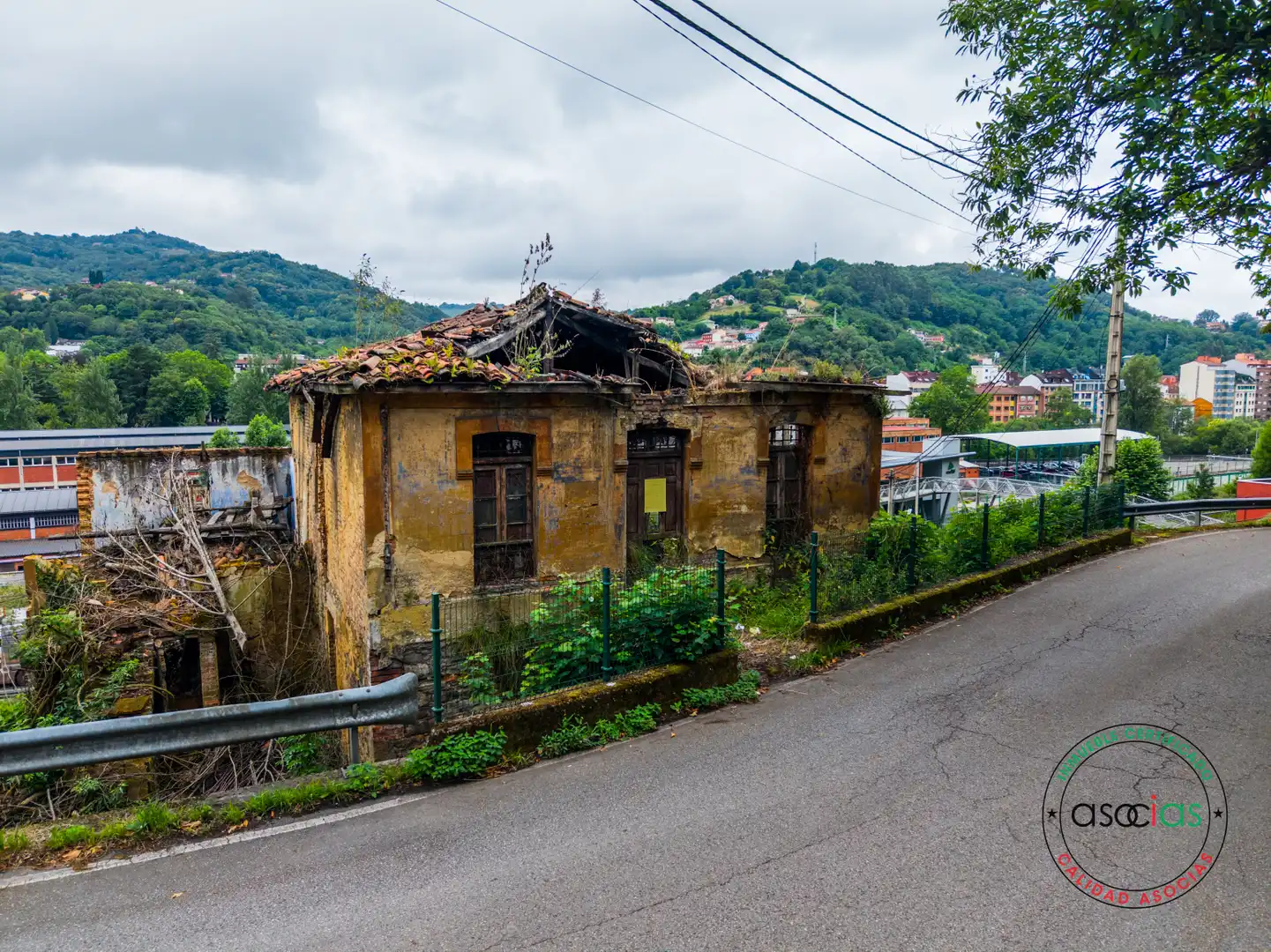 Vista exterior de Casa o xalet en venda en Langreo