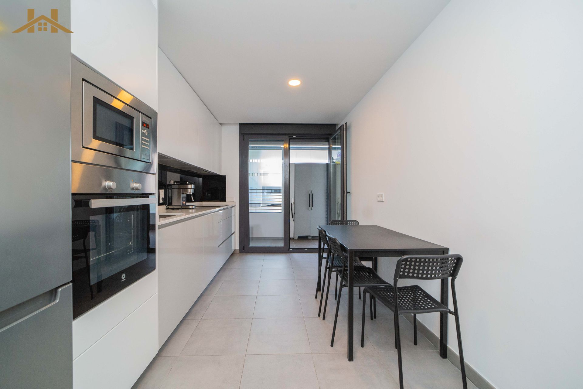 Kitchen of Attic for sale in Boadilla del Monte  with Air Conditioner, Private garden and Swimming Pool