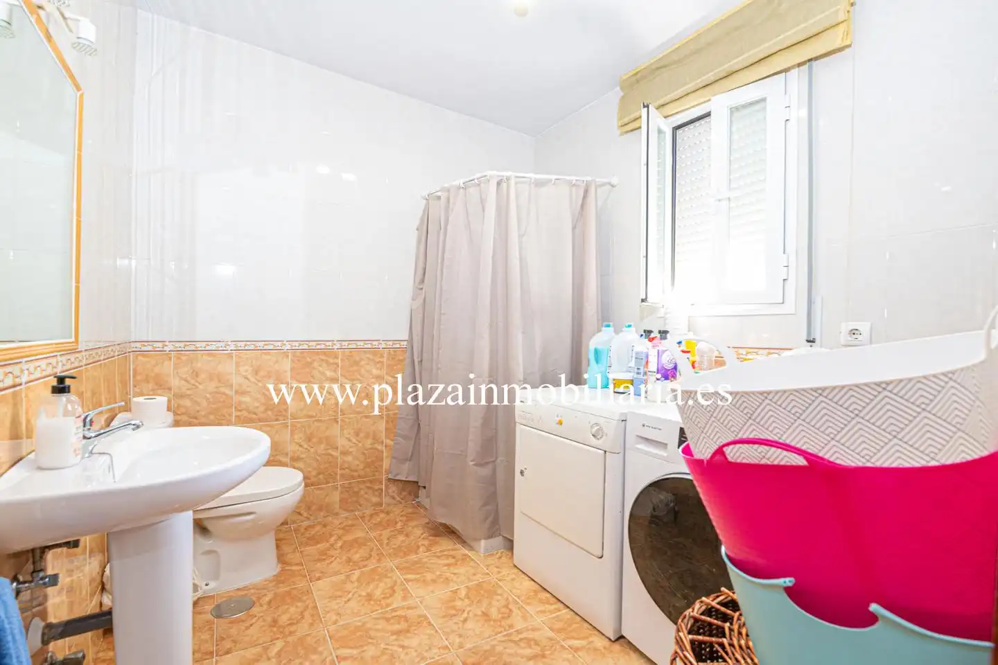 Baño de Casa o chalet en venta en Lucena con Aire acondicionado, Parquet y Terraza