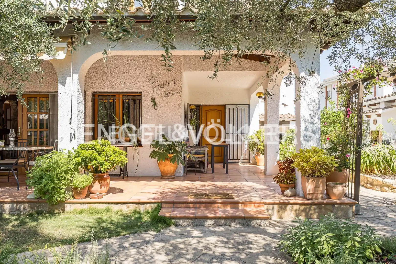 Vista exterior de Casa o chalet en venta en Torredembarra con Aire acondicionado, Calefacción y Jardín privado