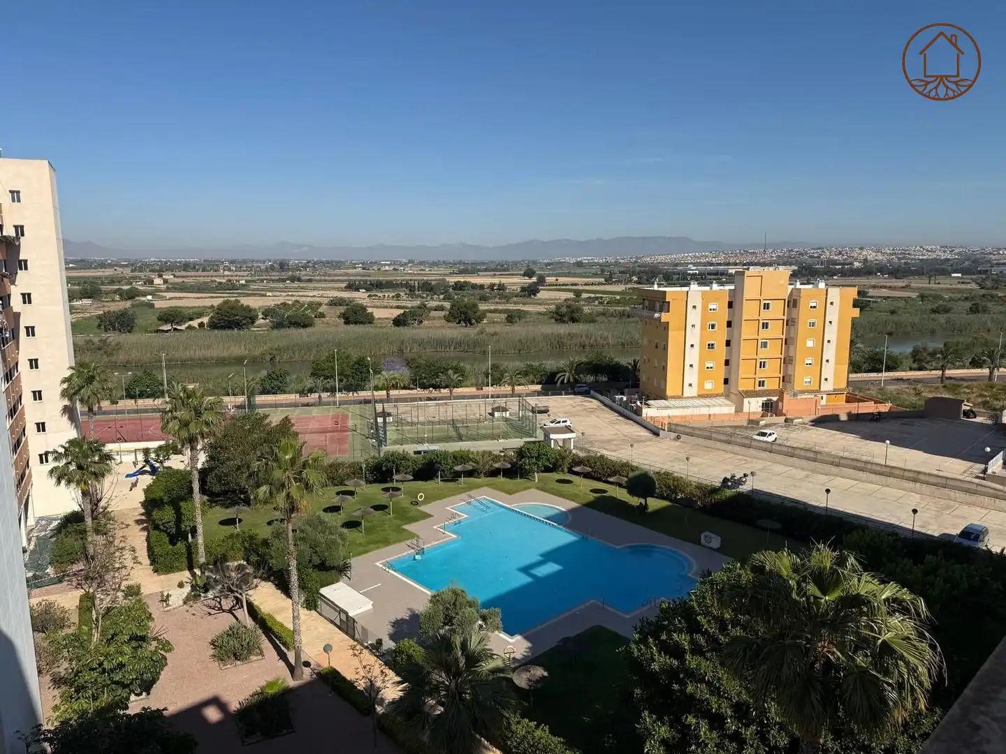 Piso con piscina en venta en Avenida del puerto 33, imagen 3
