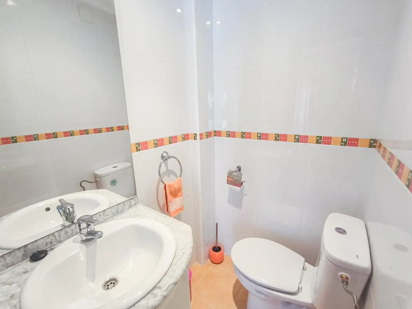 Badezimmer von Wohnung zum Verkauf in Benidorm mit Klimaanlage, Parkett und Terrasse