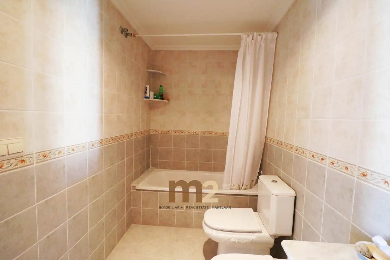 Bany de Apartament en venda en Almoradí amb Aire condicionat, Traster i Moblat
