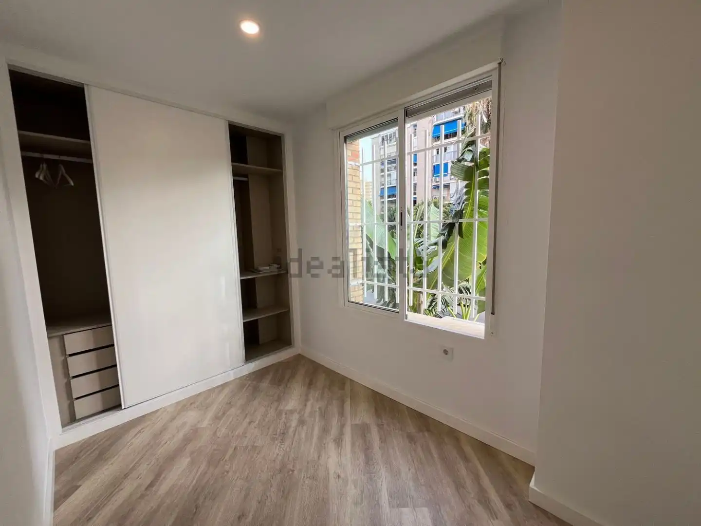 Habitación de Piso en venta en  Sevilla Capital con Aire acondicionado, Terraza y Balcón