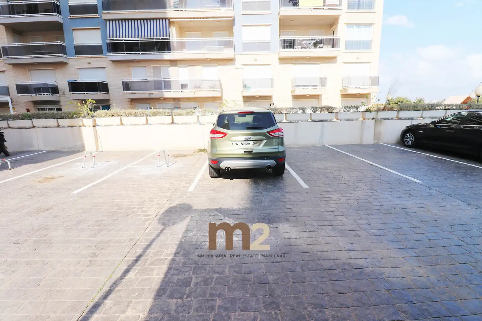 Parking of Flat for sale in Guardamar del Segura  with Air Conditioner, Heating and Terrace