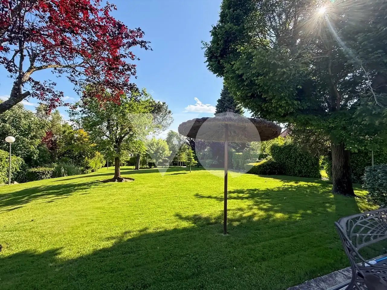 Jardí de Casa adosada en venda en Majadahonda amb Aire condicionat, Calefacció i Jardí privat