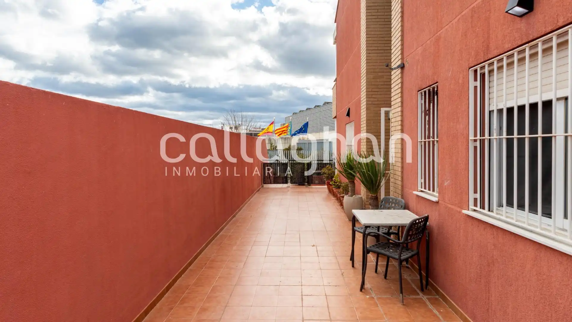 Terraza de Casa adosada en venta en El Real de Gandia con Aire acondicionado, Calefacción y Piscina