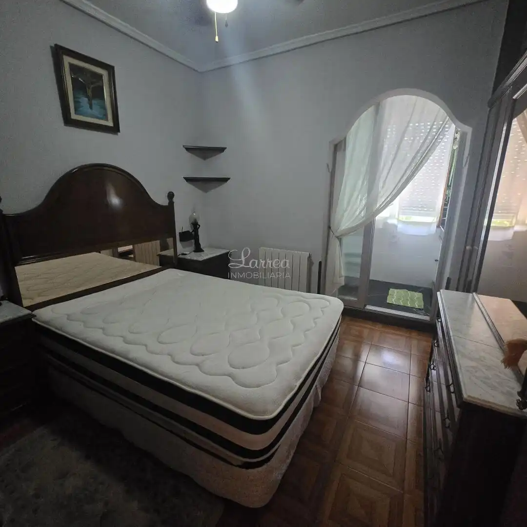 Habitación de Piso en venta en Amorebieta-Etxano con Calefacción, Amueblado y Balcón