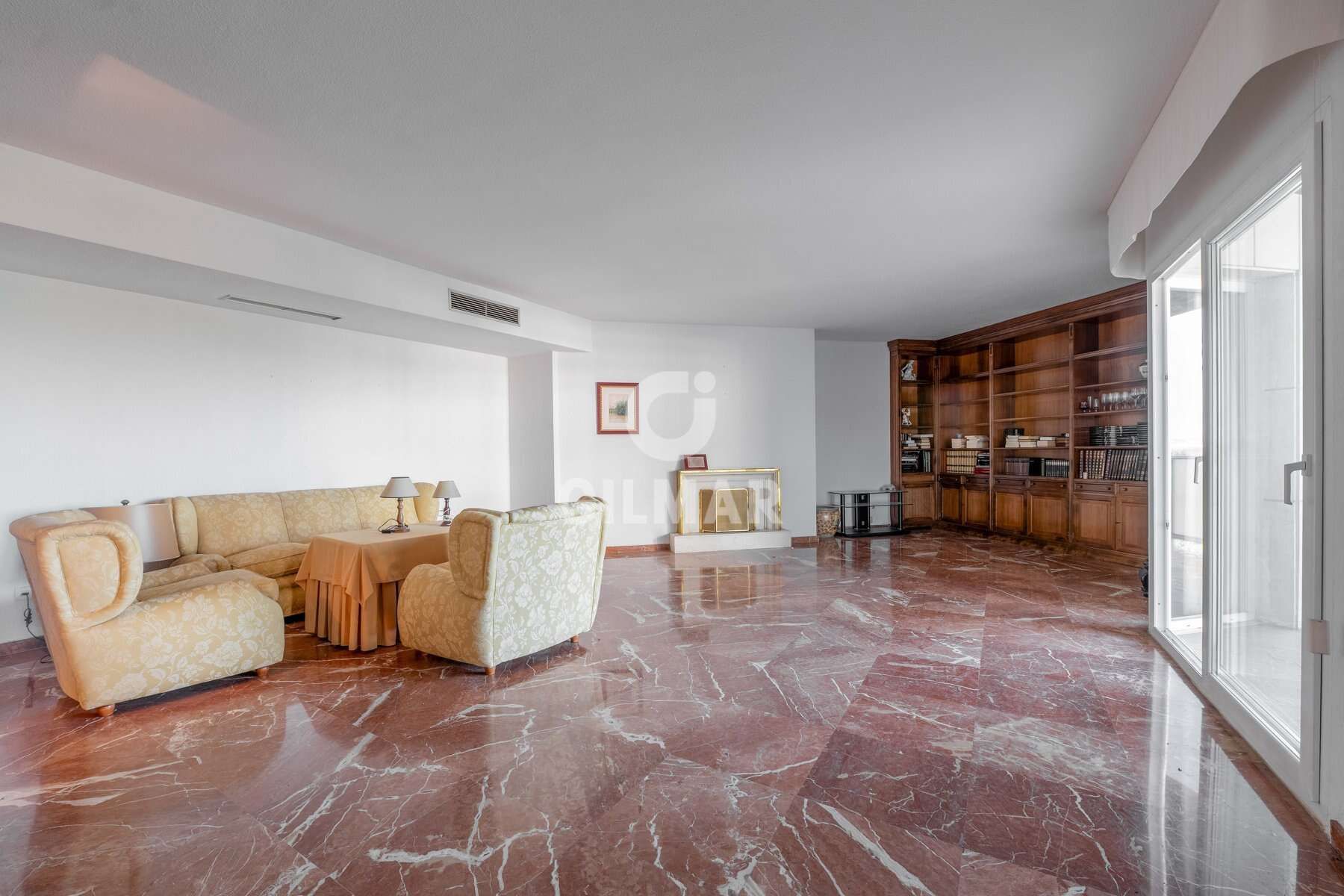 Living room of Flat for sale in  Sevilla Capital  with Terrace