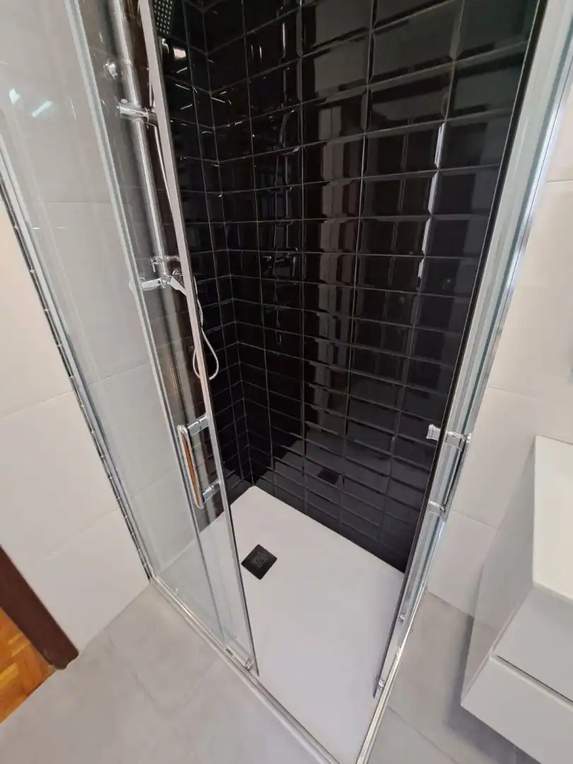 Bathroom of Flat for rent in Ourense Capital   with Heating and Furnished