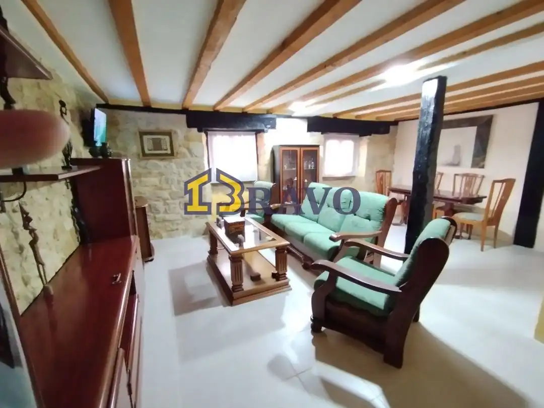 Houses for sale in Medina de Pomar, Burgos
