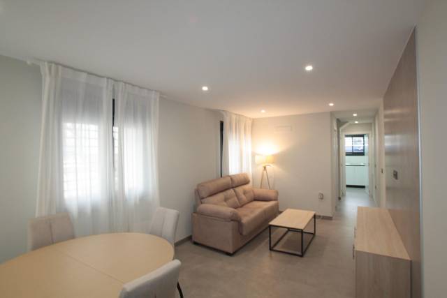 Casa-chalet en Alquiler en Plaza de España en La Zubia Ciudad